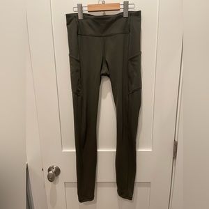 Olive green Lululemon leggings with pockets 28”